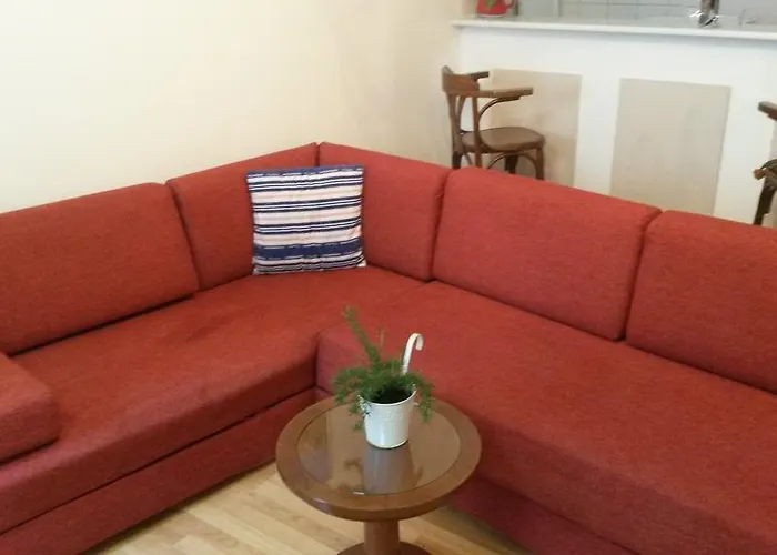 Old Harbour Center דירה